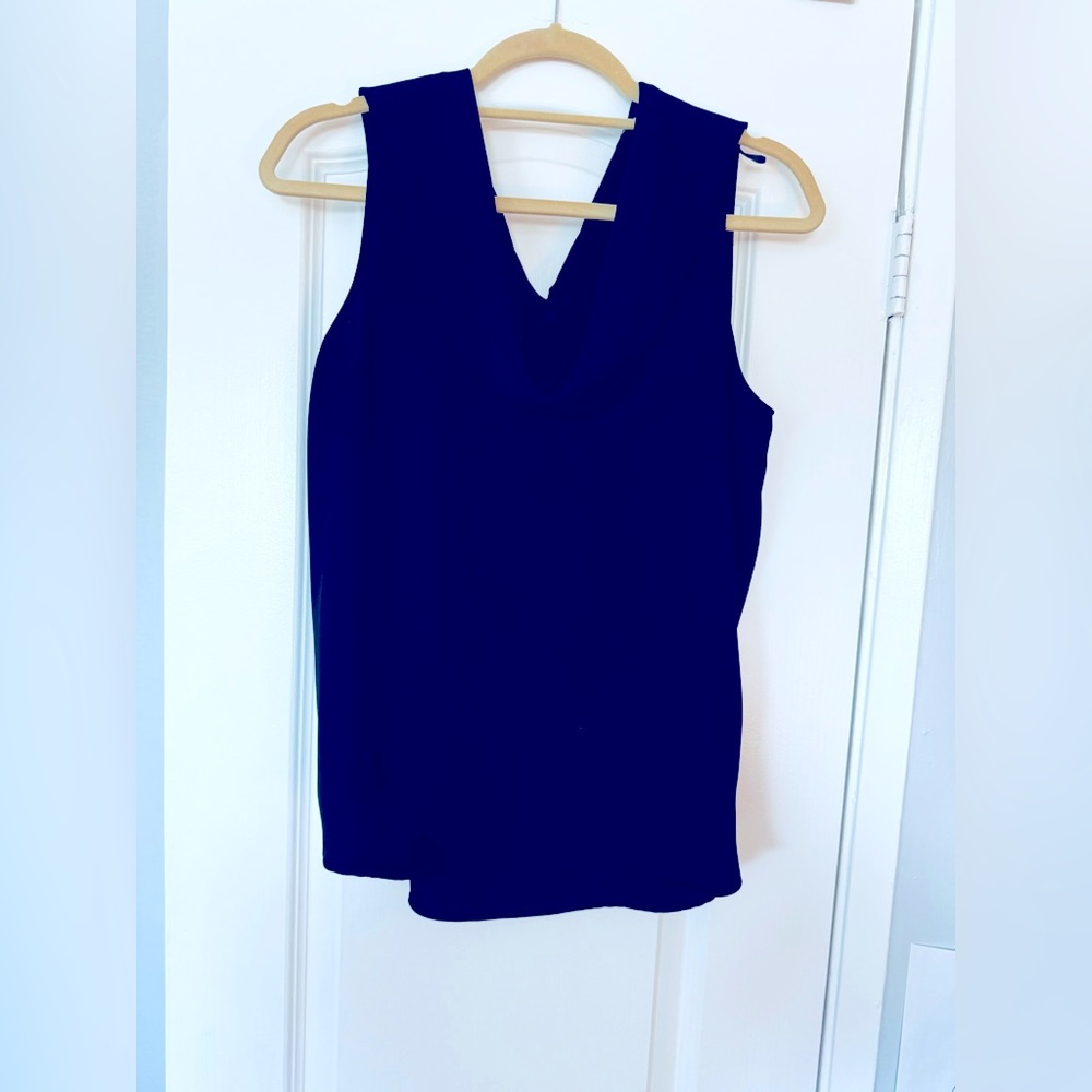 Zara Basic Silky Top Euc - image 1